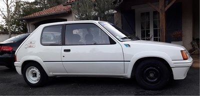 205 306.jpg (222.44 Kio) Vu 1806 fois Sydonie avec ses nouvelles roulettes