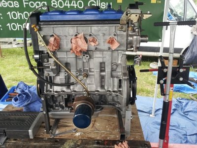 moteur prêt a retrouver le compartiment