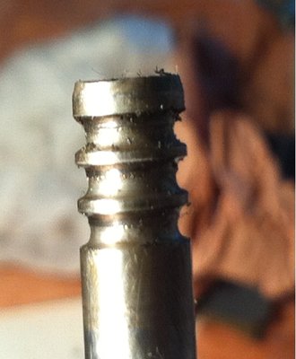 queues de soupapes d'échappement usées