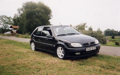 Saxo 16V-3 quarts AV-2.jpg