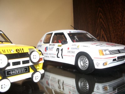 miniatures 001.jpg