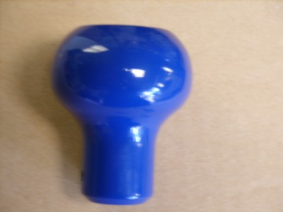 pommeau &quot;tuning&quot; repeint a la couleur de la voiture