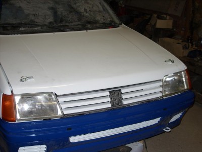 08-12-24 attaches capot.jpg