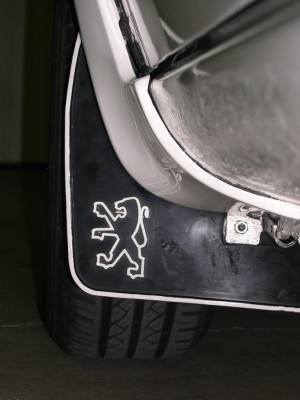 bavettes peugeot 003.JPG