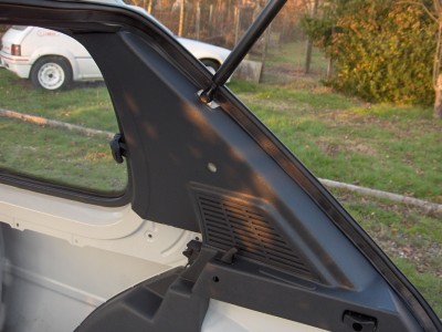 Restauration 19 Décembre 2009 007.jpg (410.57 Kio) Vu 1256 fois Custode Droite