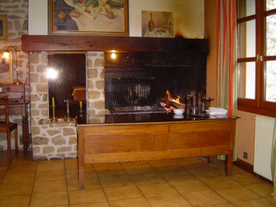 Avec une belle cheminée....