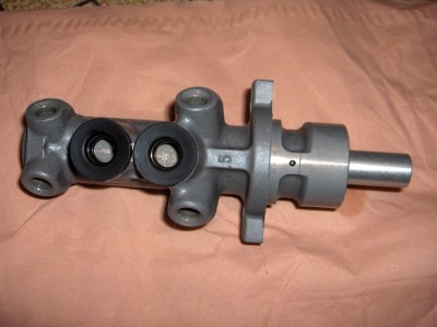 Maitre cylindre en diamètre 23 de Peugeot 406