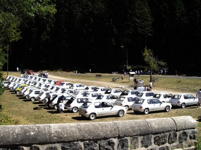 Cherokee et les 4 autres loustics , on a dit les hayon et capot fermé...lol<br />ça va que JF s'est fait entendre :)