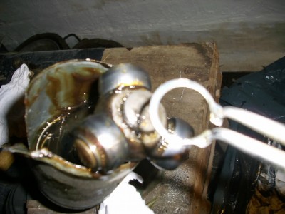 on m'enlève le circlips