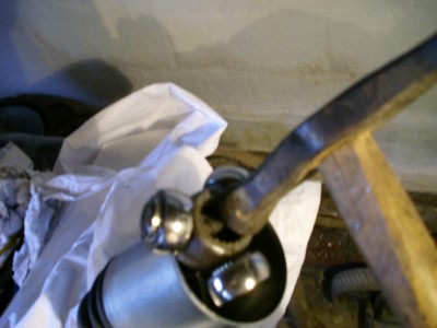 repose du croisillon avec le marteau