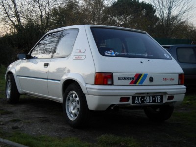 205 Rallye N° 2 re finition 012.jpg