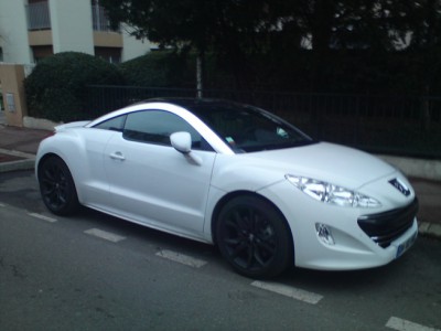 blanche avec jantes noires