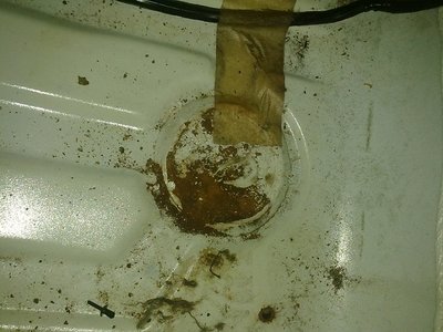 Le plancher commençait à donner quelques signes de faiblesse, Tampis on refait tout xD