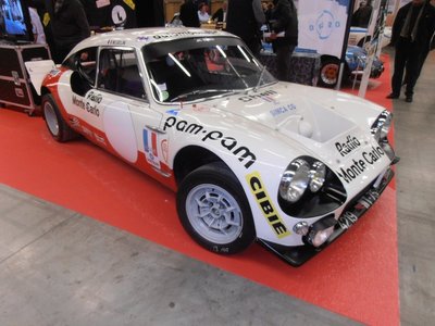 PB303084.JPG