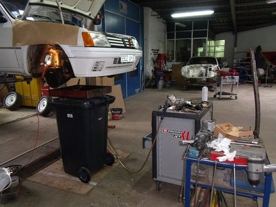 un peu de mécanique pour changer distribution ,remplacement joints spit etc