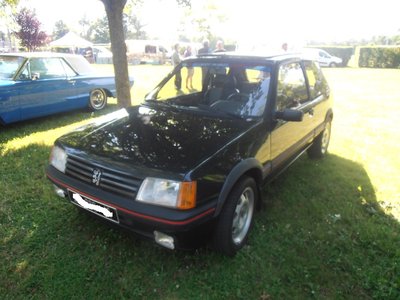 avec 2 belles GTI