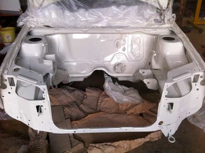 Compartiment moteur peint.jpg