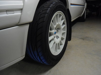 Pneus neufs 205 rallye 020.JPG