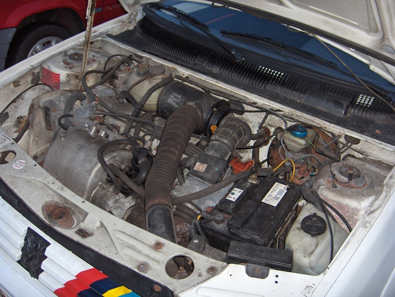 L'intèrieur du compartiment moteur