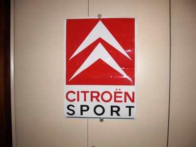 autocollant 2.JPG