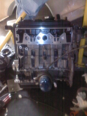 moteur en cours de nettoyage