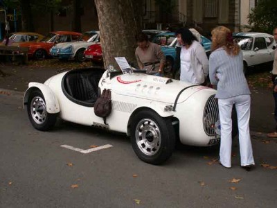 Une belle Citroen - moteur et chassis TRACTION - 4 roues directrices !!!